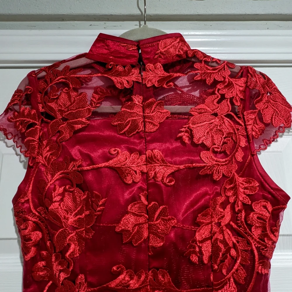 Red Lace Mermaid Chinese dress (cheongsam, qipao), Size S - Picture 5 of 7